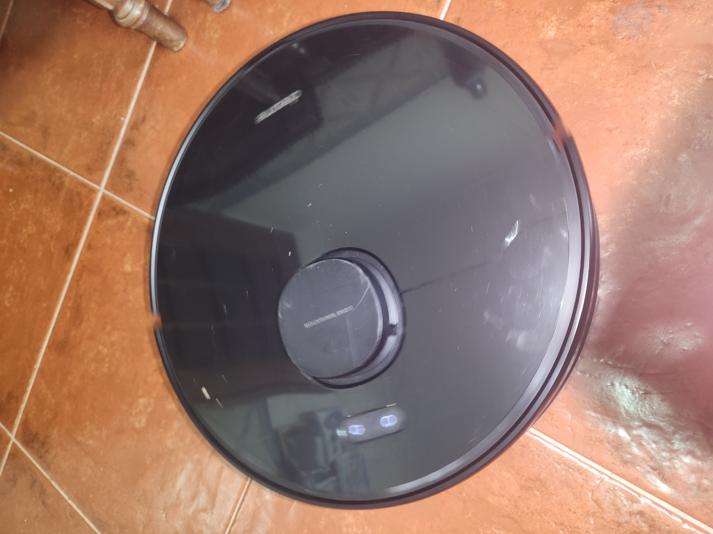 Robo pisca e faz ruido tipo peças soltas — 2