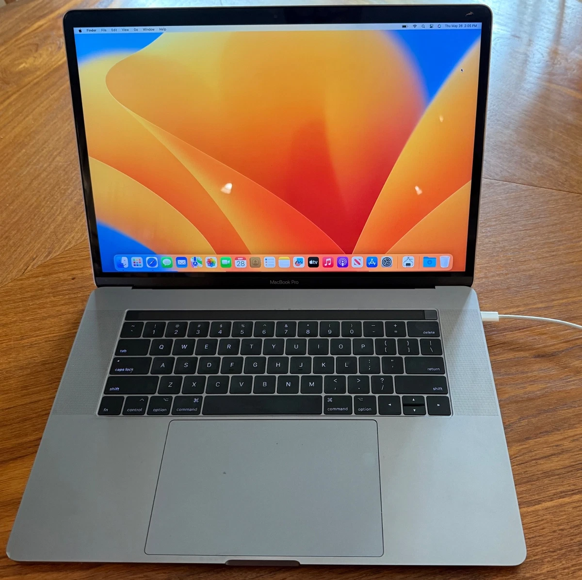 MacBook desliga sozinho